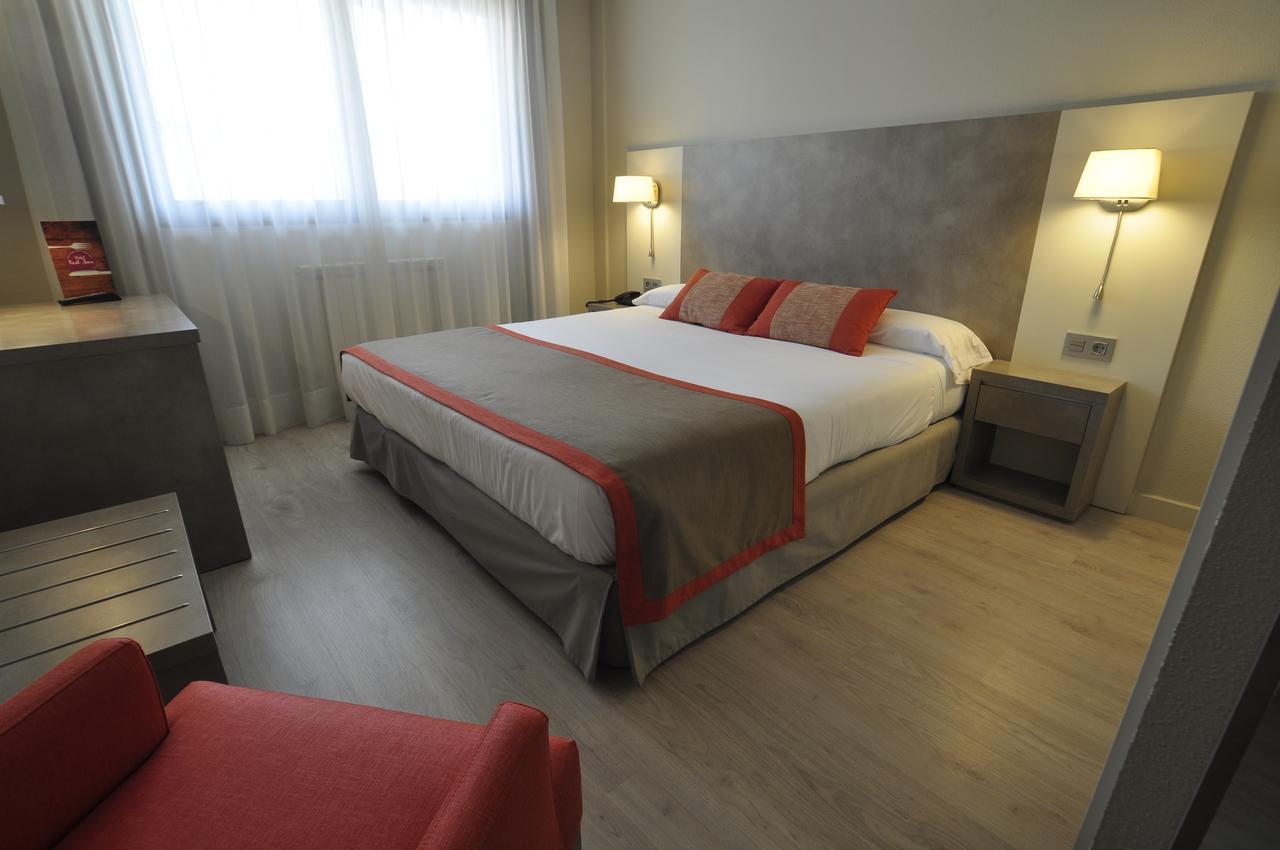 Hotel & Spa Real Jaca Exterior foto